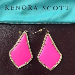 Kendra Scott Alexandra in Magenta magnesite